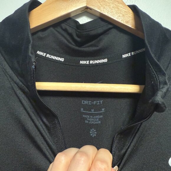 Nike Running Black Quarter Zip Medium - Picture 3 of 5